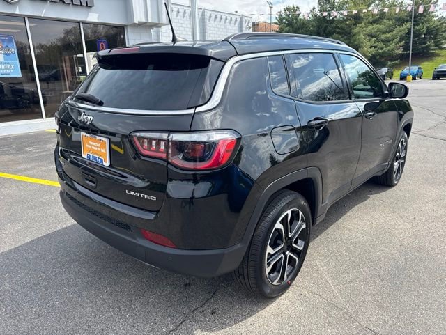 Used 2023 Jeep Compass Limited AWD/4WD image 7
