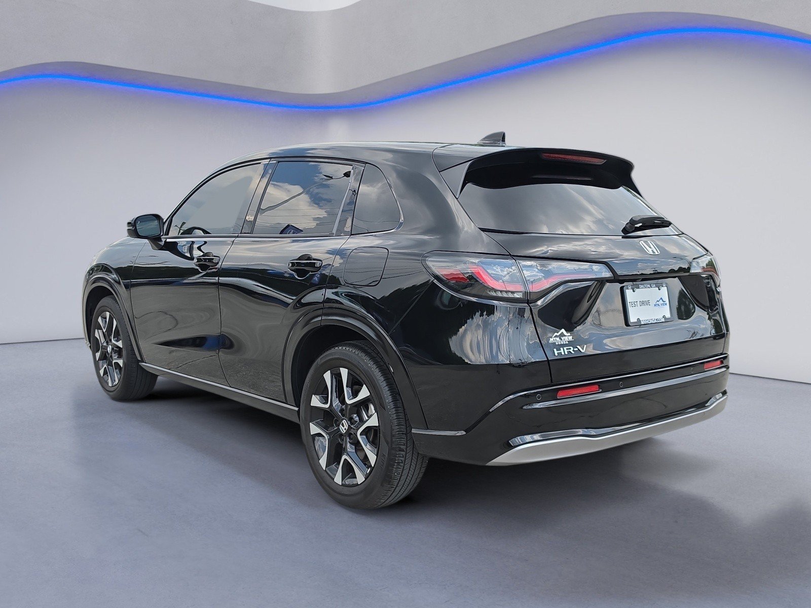 Certified 2026 Honda HR-V EX-L image 3