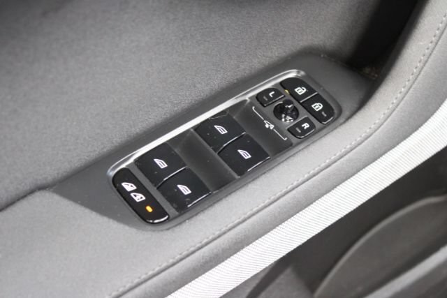 Used 2024 Polestar Polestar 2 AWD/4WD image 9