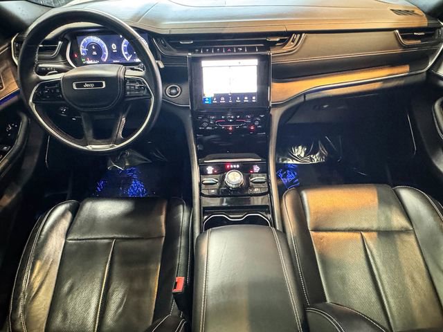 Used 2022 Jeep Grand Cherokee Overland w/ Luxury Tech Group IV image 30