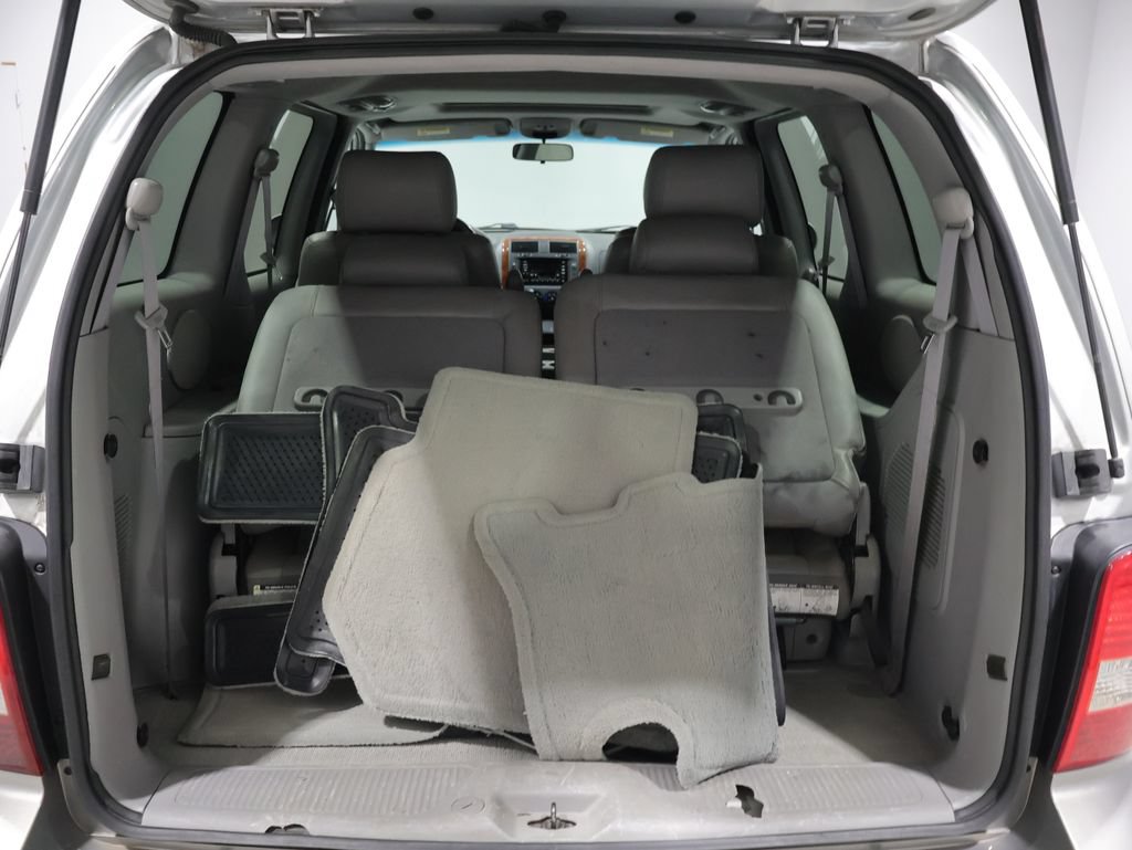 Used 2004 Kia Sedona LX FWD image 4