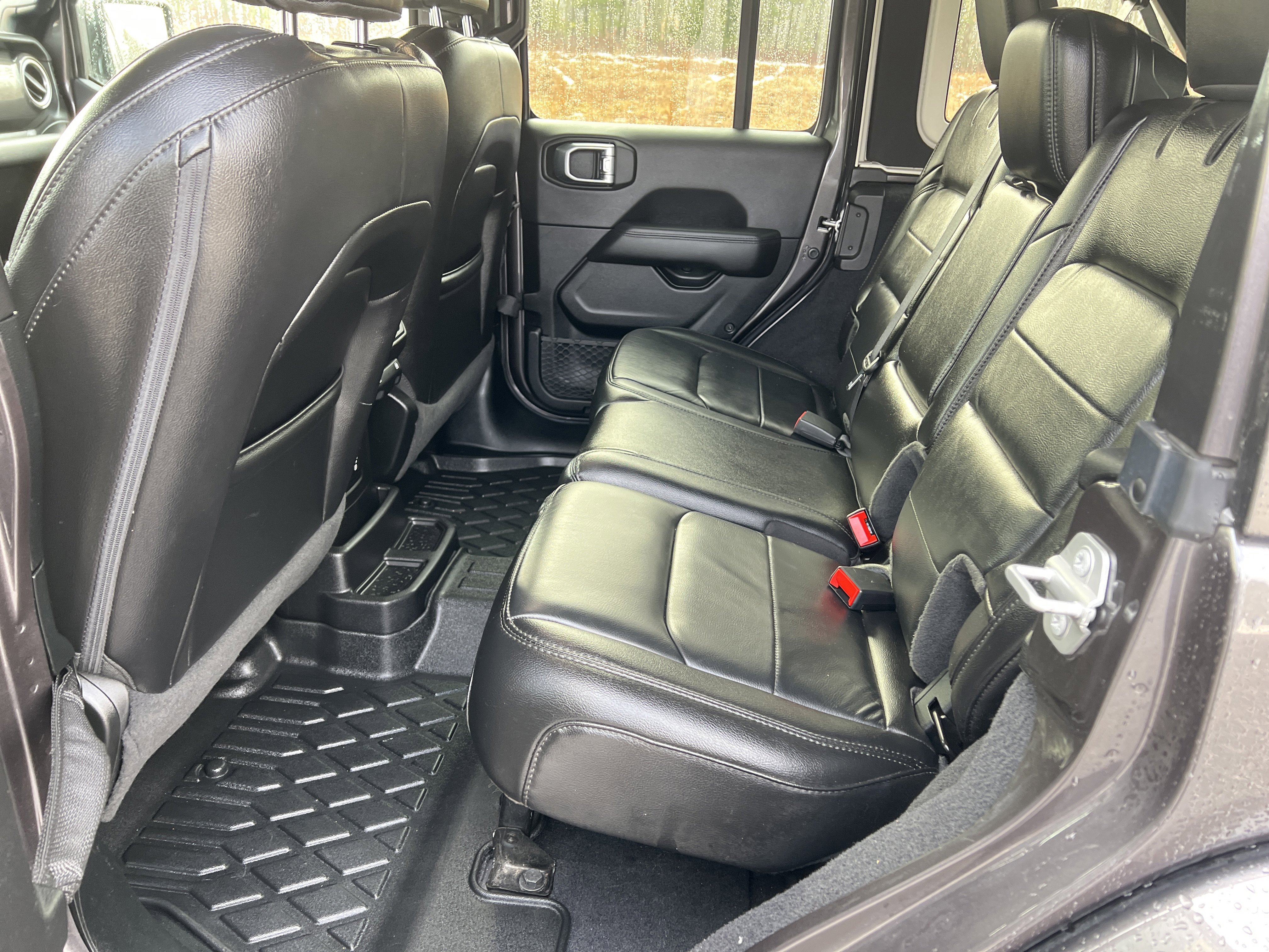 Used 2021 Jeep Wrangler Unlimited Sahara image 16