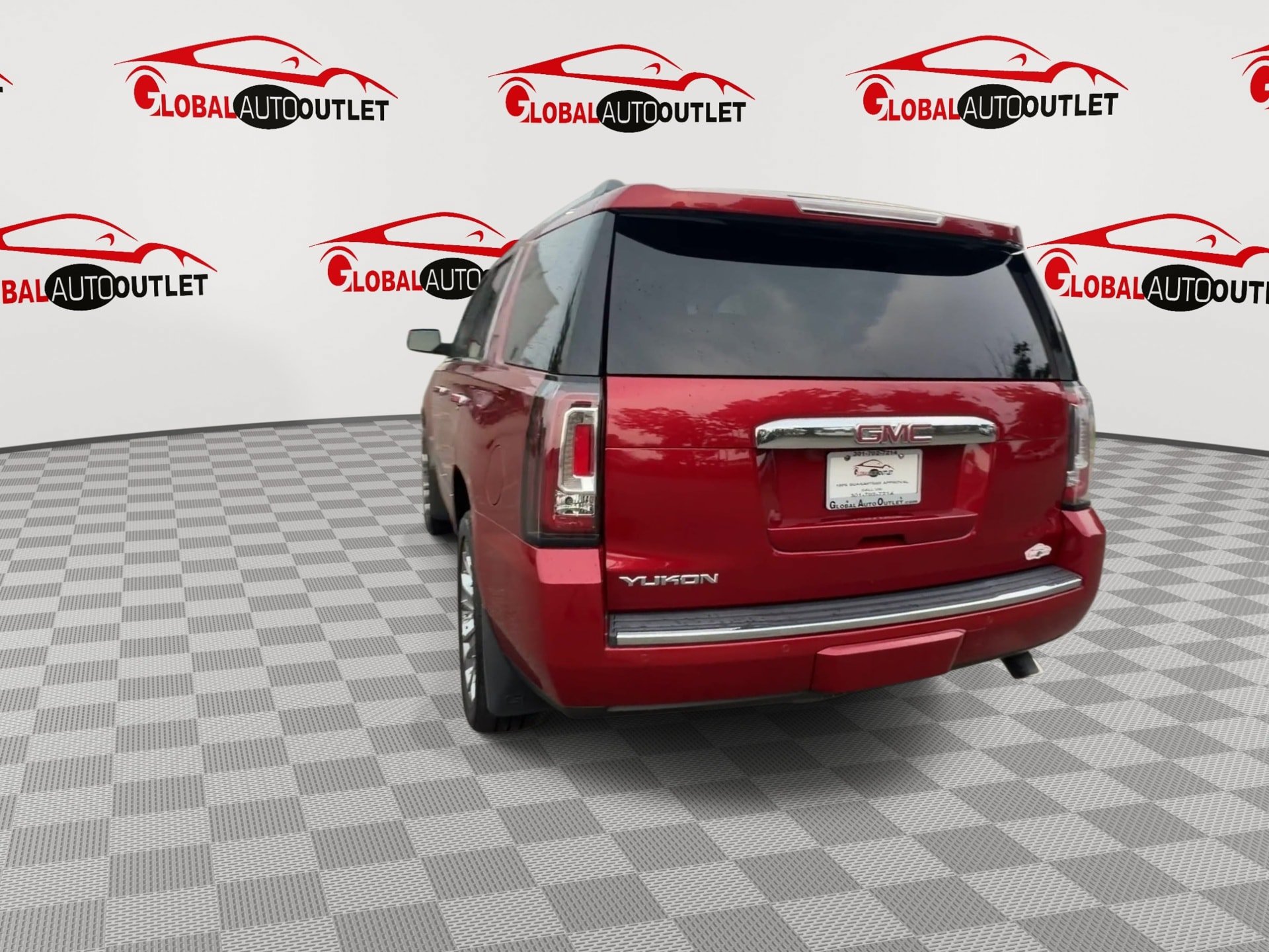 Used 2015 GMC Yukon Denali w/ Premium Package AWD/4WD image 6