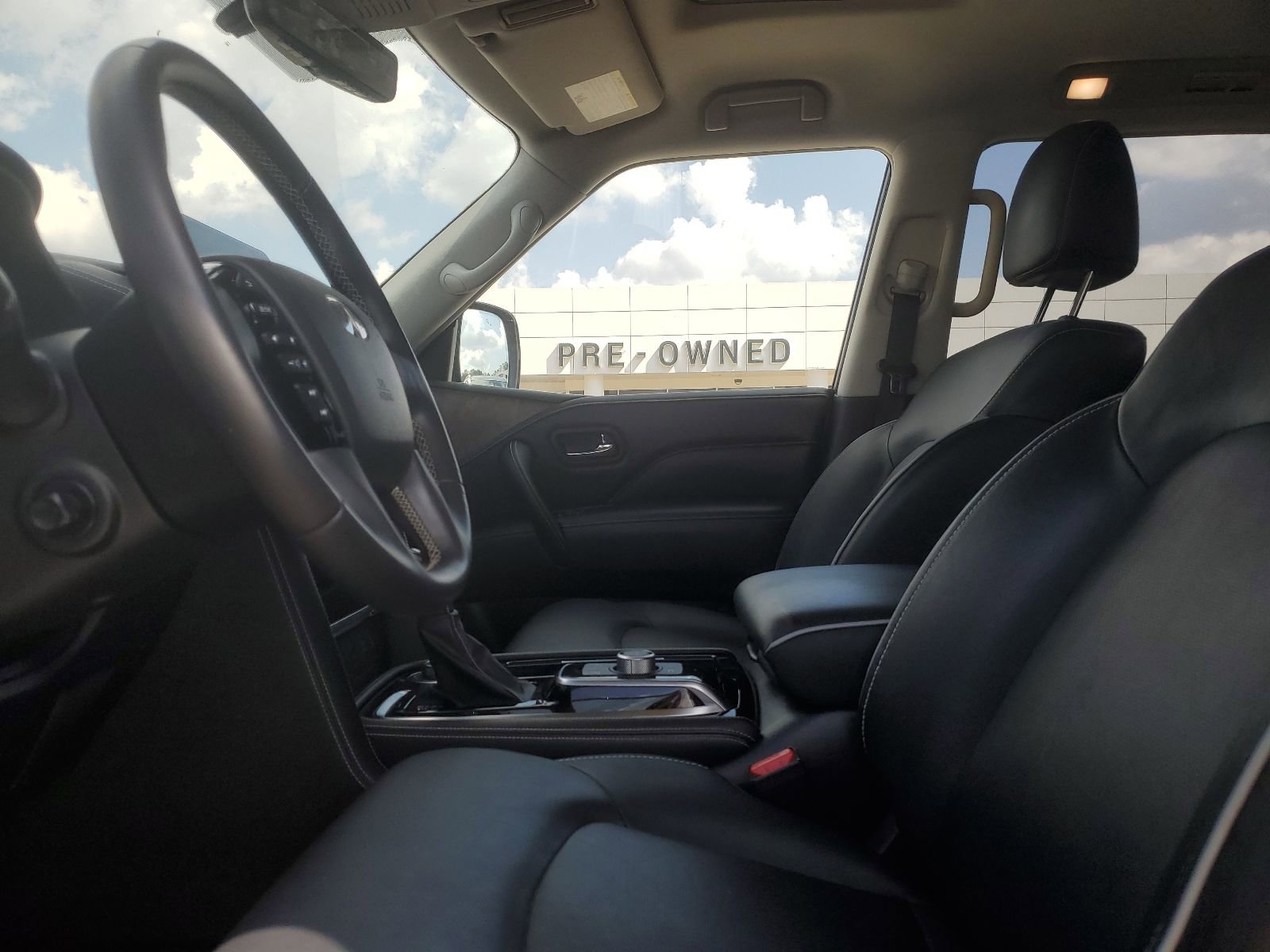 Used 2023 INFINITI QX80 Premium Select w/ Cargo Package image 8