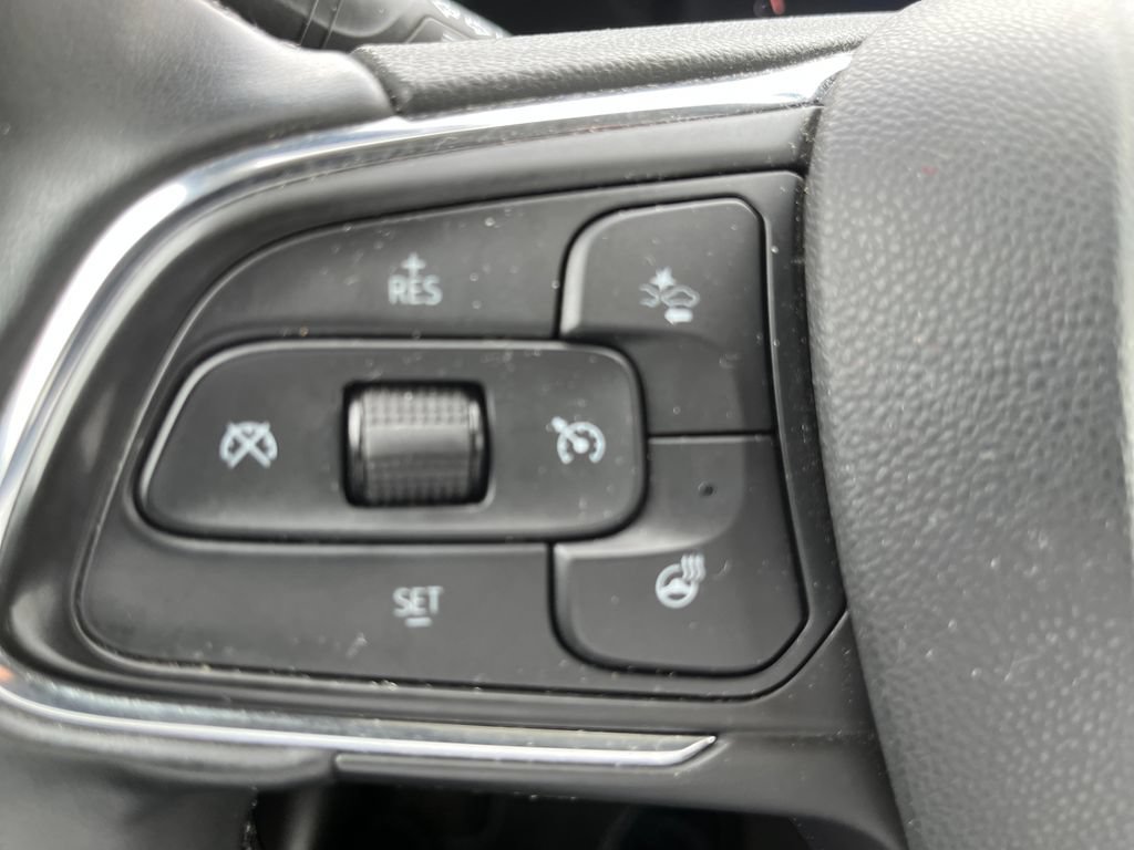 Used 2025 Buick Encore GX Sport Touring w/ Comfort Package AWD/4WD image 19