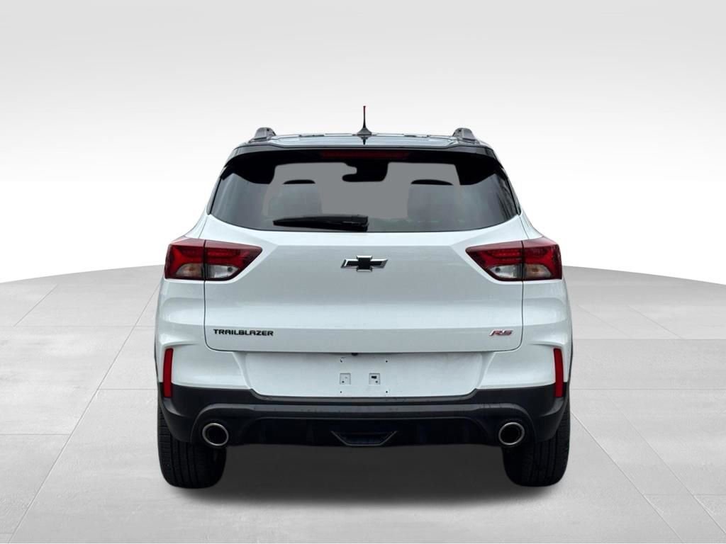 Used 2023 Chevrolet TrailBlazer RS w/ Sun and Liftgate Package image 7