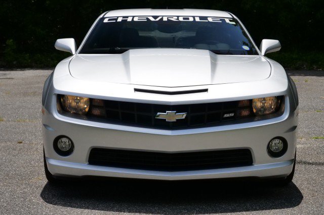 Used 2010 Chevrolet Camaro SS RWD image 5