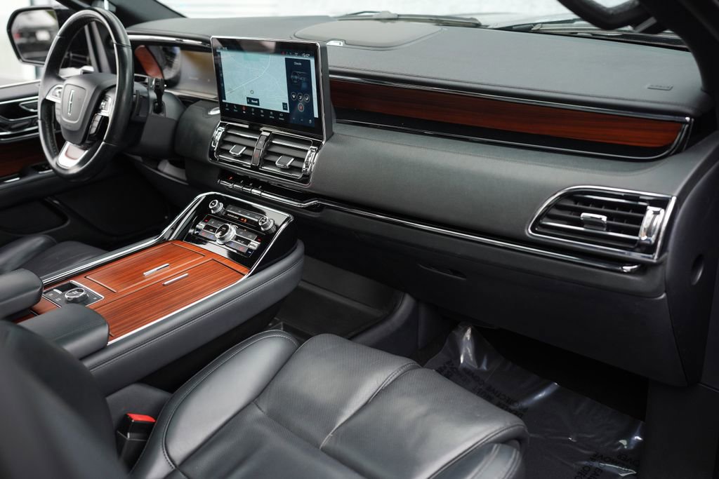 Used 2023 Lincoln Navigator Reserve RWD image 22