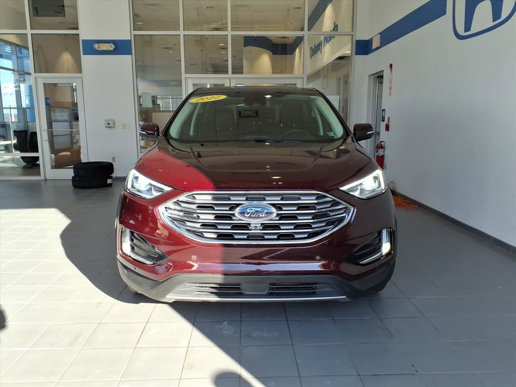 Used 2022 Ford Edge Titanium w/ Equipment Group 301A image 2