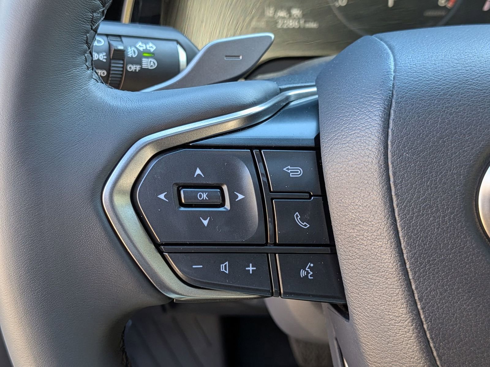 Used 2023 Lexus RX 350 Premium w/ Accessory Package image 18