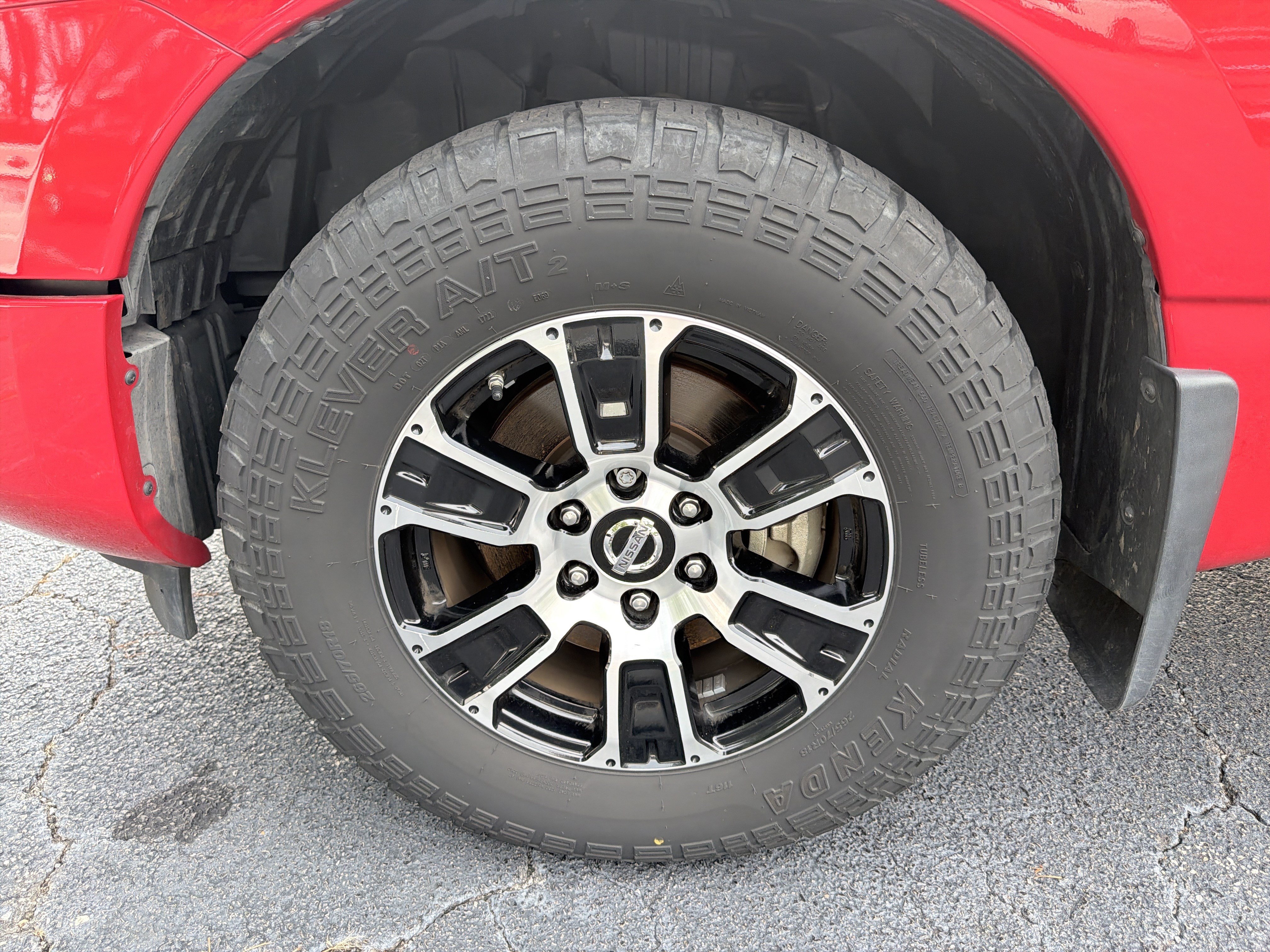 Used 2021 Nissan Titan SV w/ SV Convenience Package RWD image 7