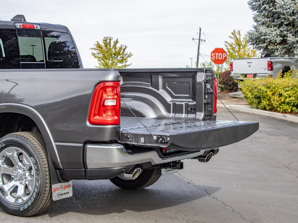 New 2027 RAM 1500 Big Horn AWD/4WD image 9