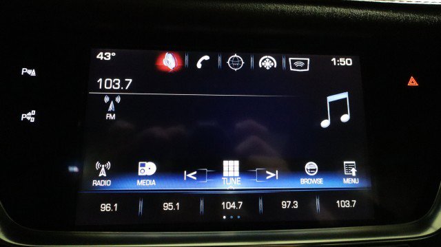 Used 2017 Cadillac XT5 Platinum w/ Driver Assist Package image 17