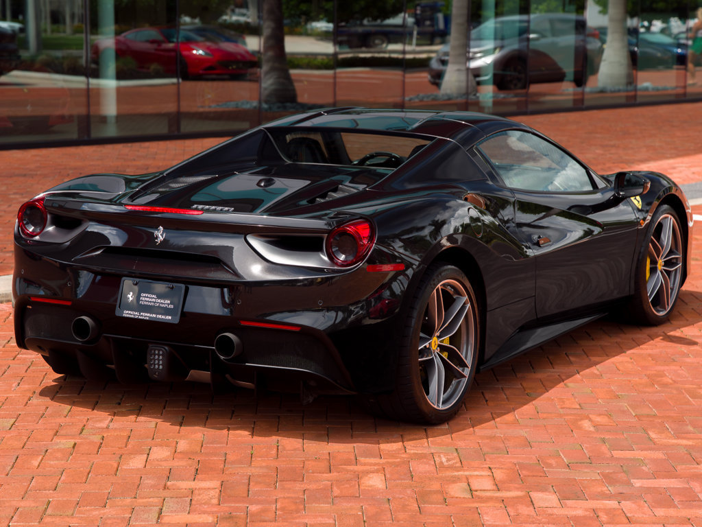 Certified 2018 Ferrari 488 Spider RWD image 36