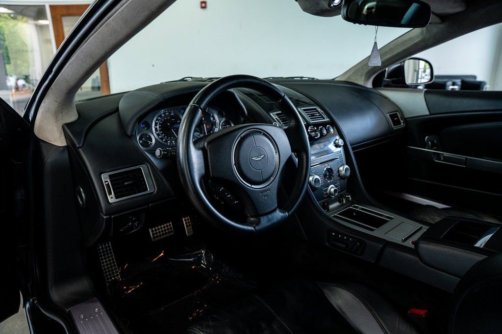 Used 2011 Aston Martin DB9 Coupe RWD image 31