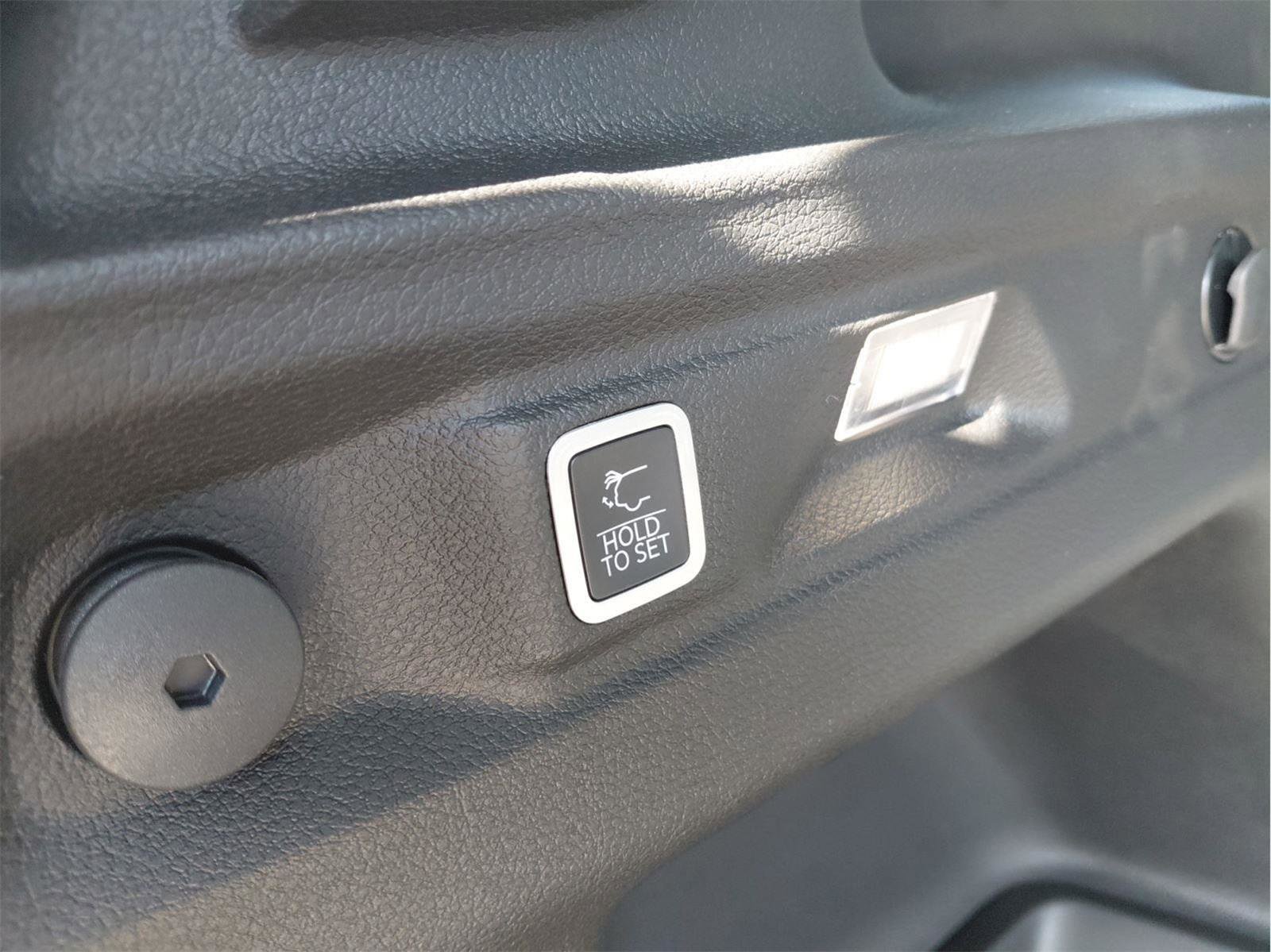 New 2025 Jeep Grand Cherokee L Limited image 25