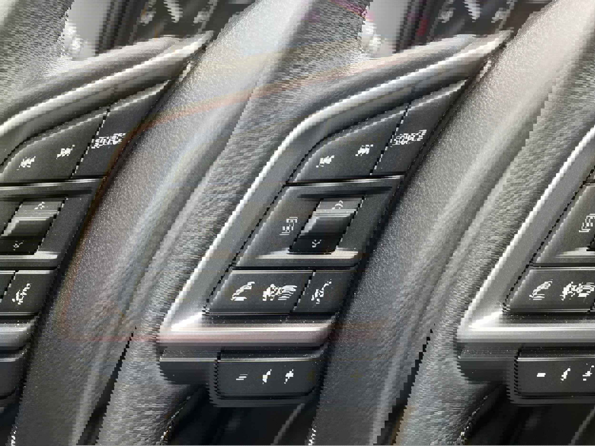 Certified 2025 Subaru Outback Premium w/ Popular Package #1A image 21