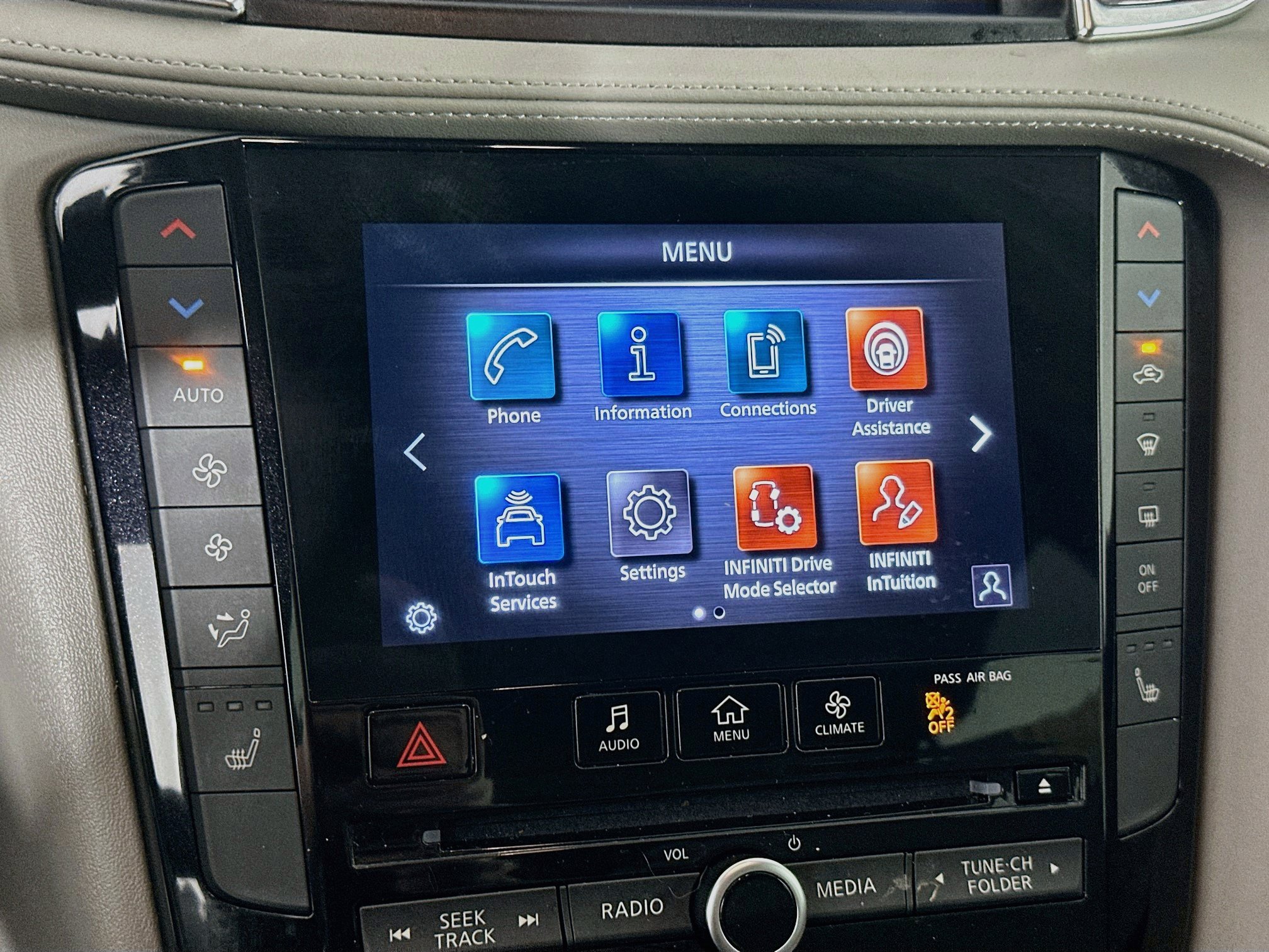Used 2024 INFINITI QX50 Luxe FWD image 19