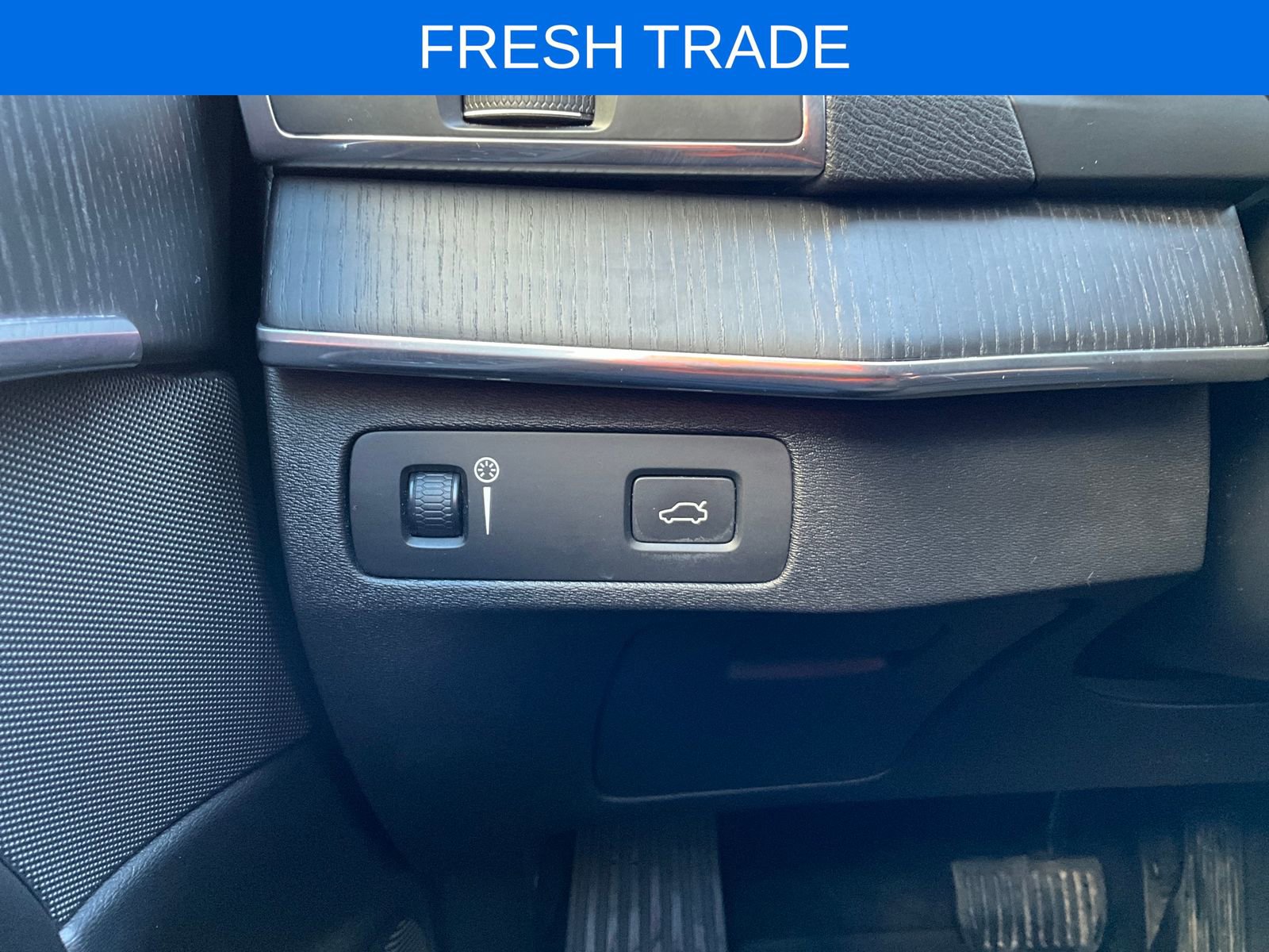 Used 2020 Volvo XC90 T5 Momentum w/ Protection Package Premier image 22