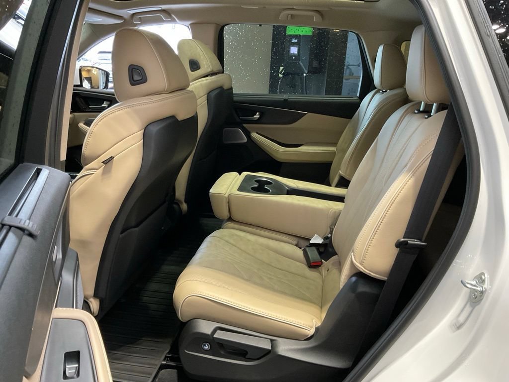 Certified 2026 Acura MDX w/ Advance Package AWD/4WD image 23