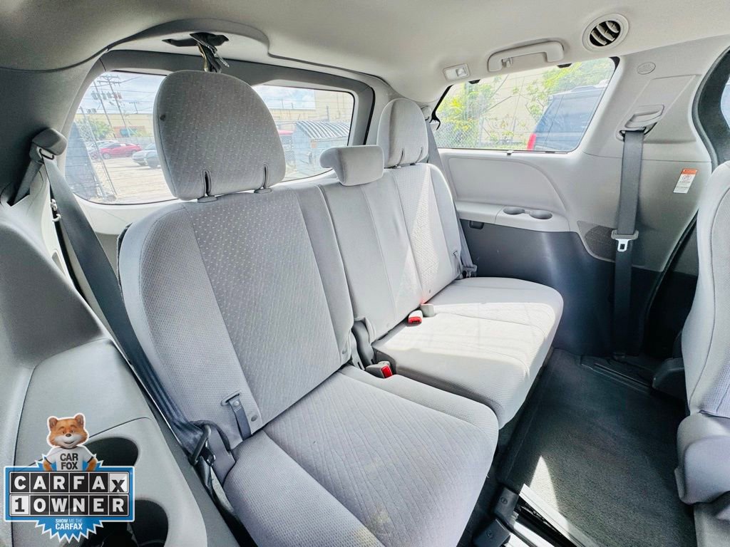 Used 2015 Toyota Sienna LE image 15
