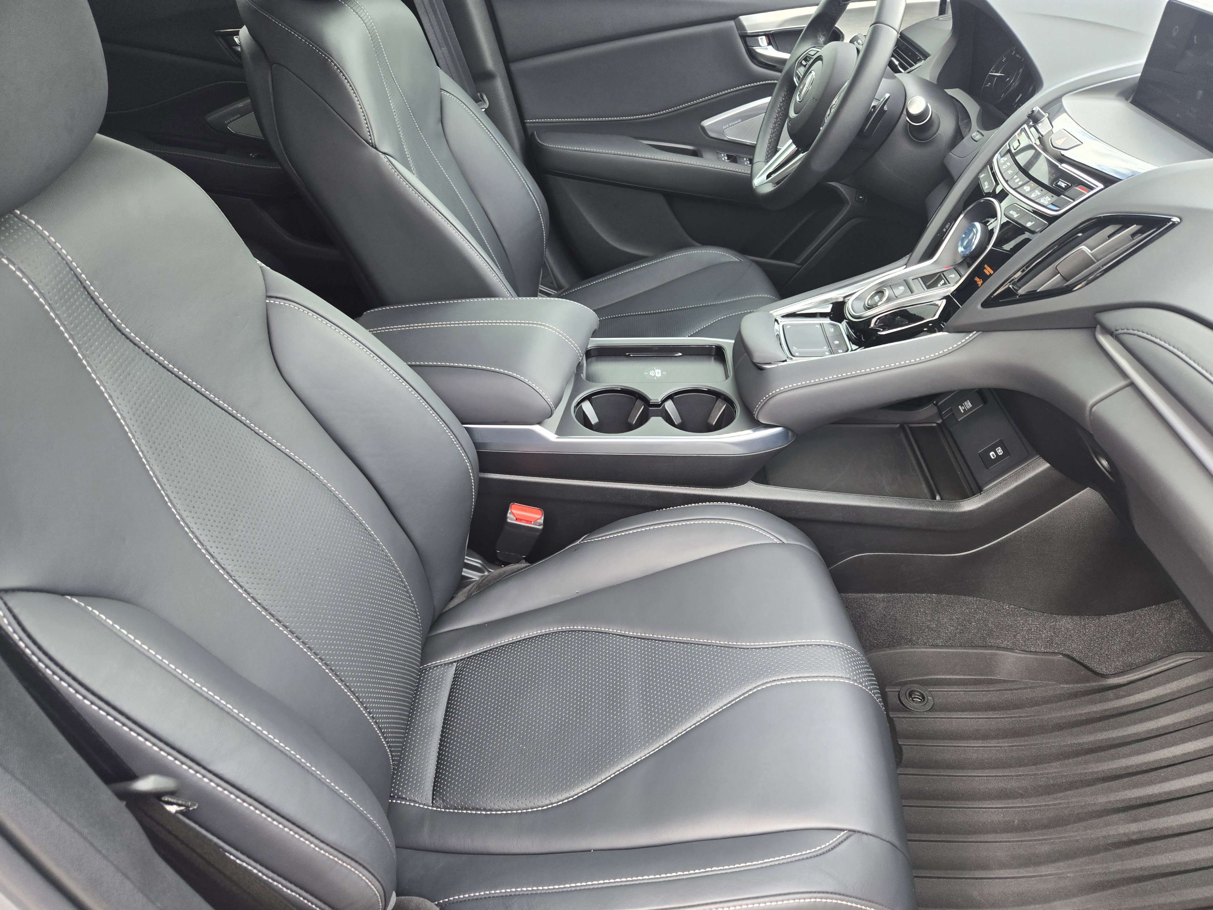 Certified 2025 Acura RDX w/ Technology Package image 7