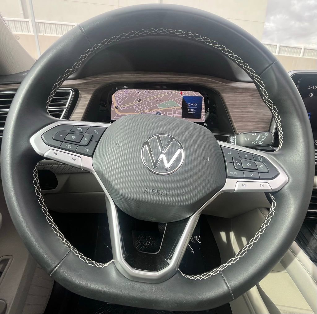 Certified 2025 Volkswagen Atlas SEL image 8