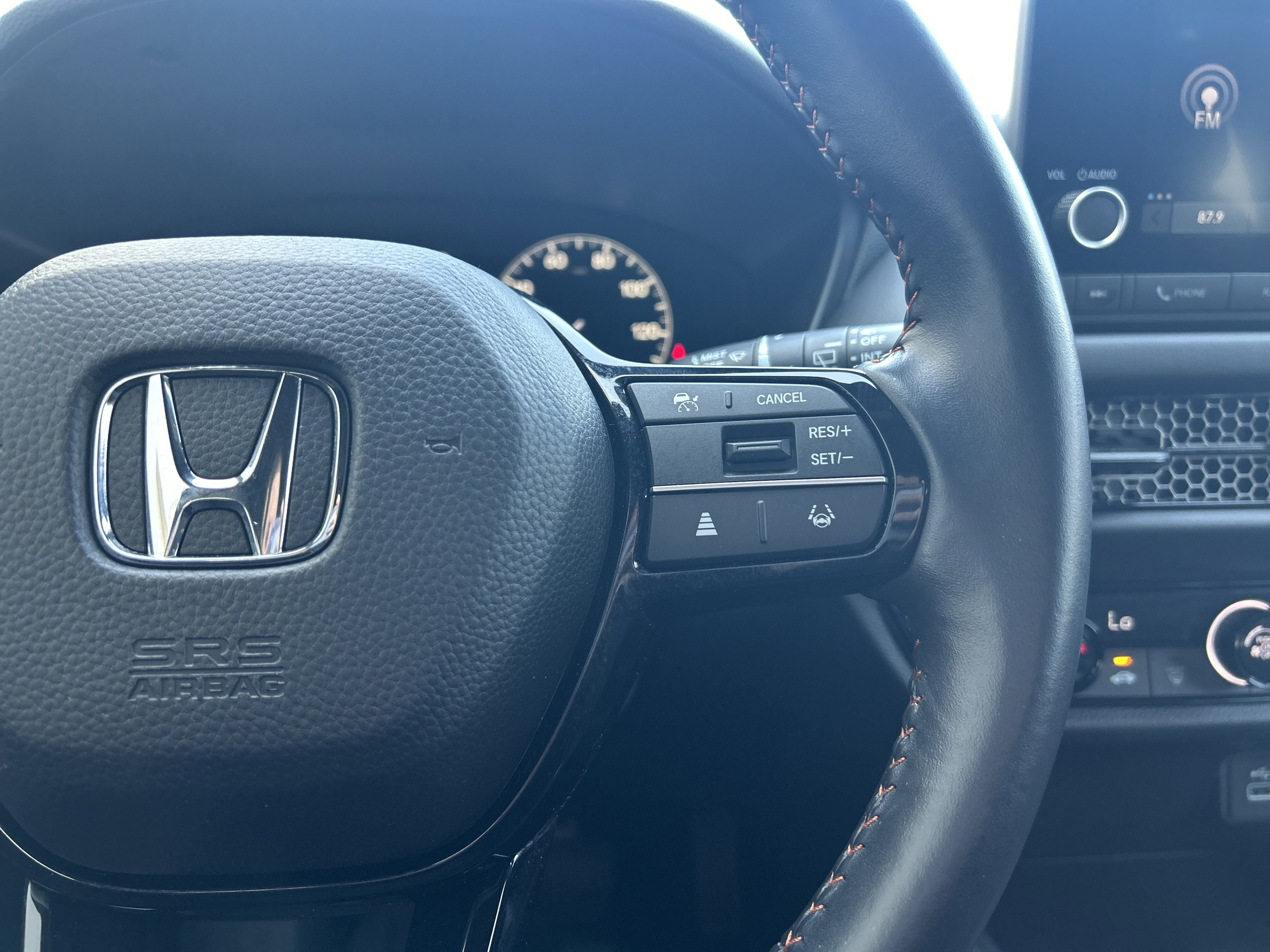 Certified 2025 Honda HR-V Sport image 19