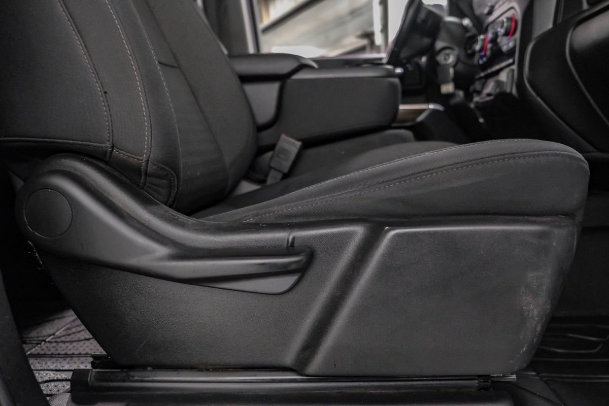 Used 2021 Chevrolet Silverado 2500 LT w/ Fleet Comfort Package AWD/4WD image 31