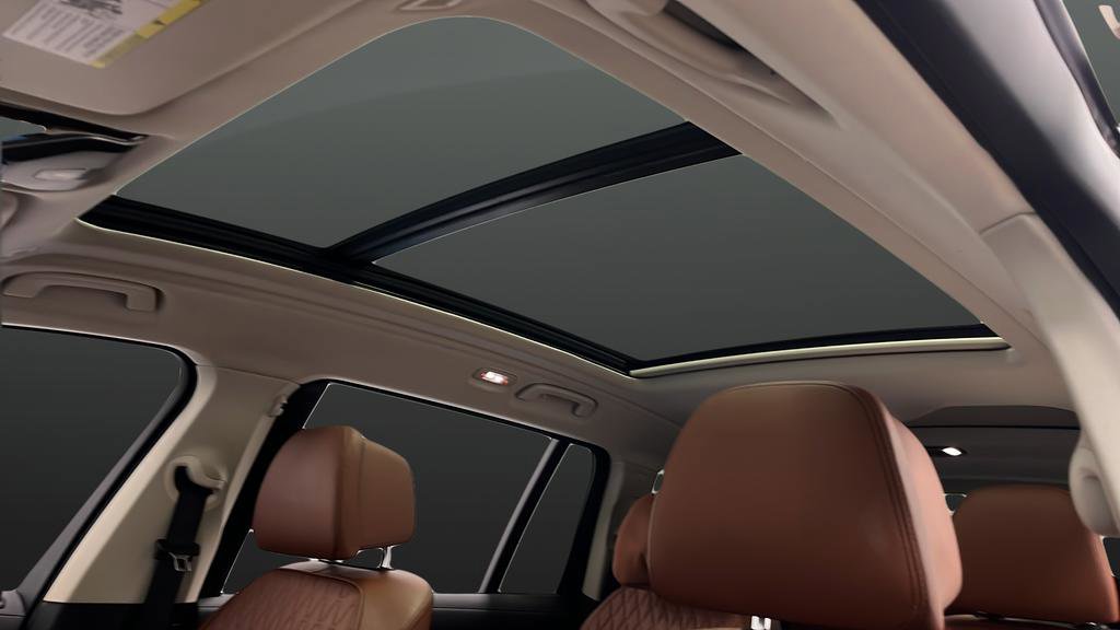 Used 2022 BMW X7 xDrive40i w/ Premium Package image 14