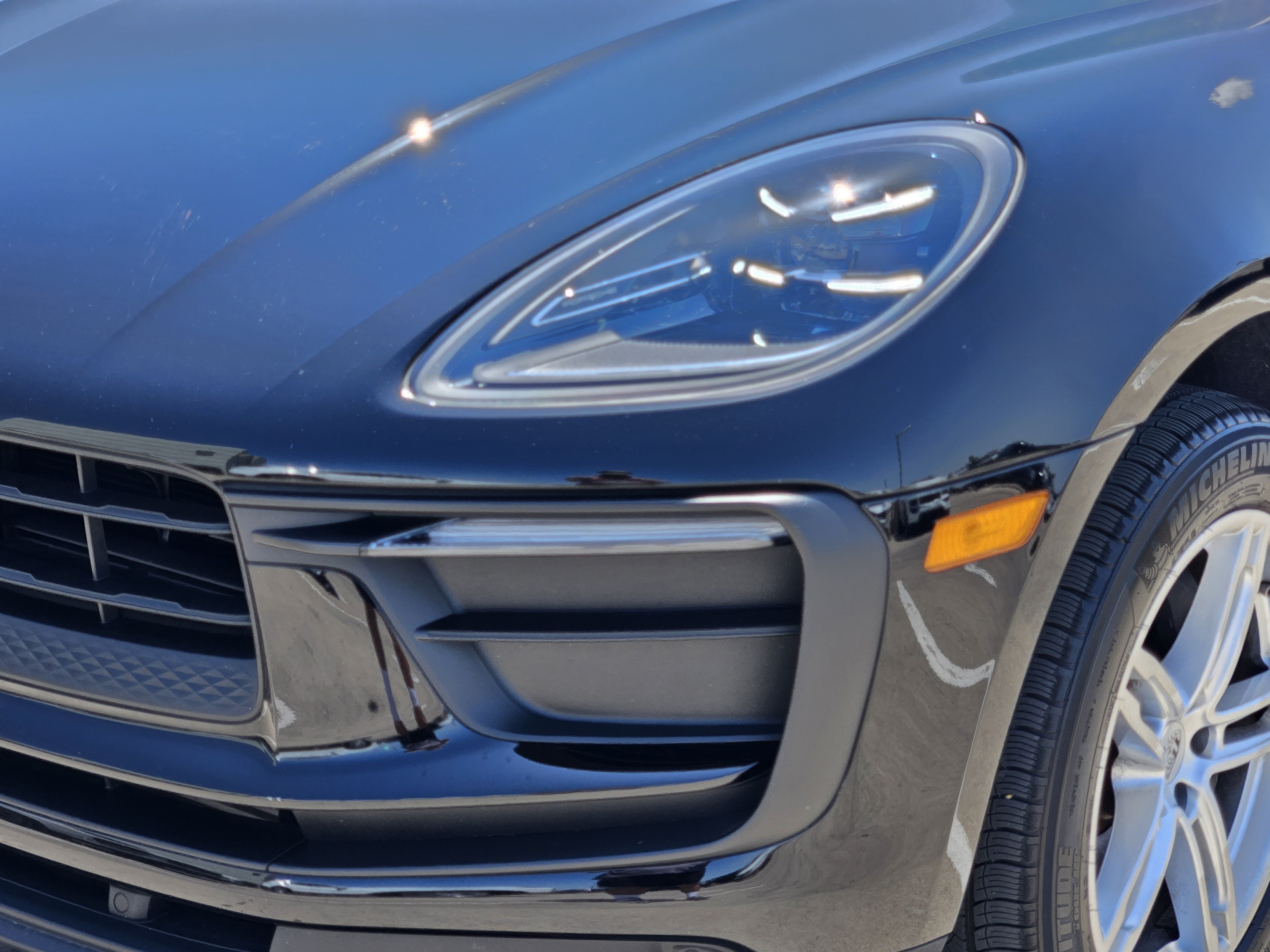 Certified 2026 Porsche Macan AWD/4WD image 12