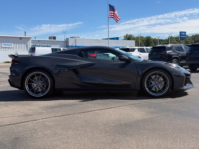 New 2027 Chevrolet Corvette Grand Sport w/ Z52 Sport Performance Package RWD image 4