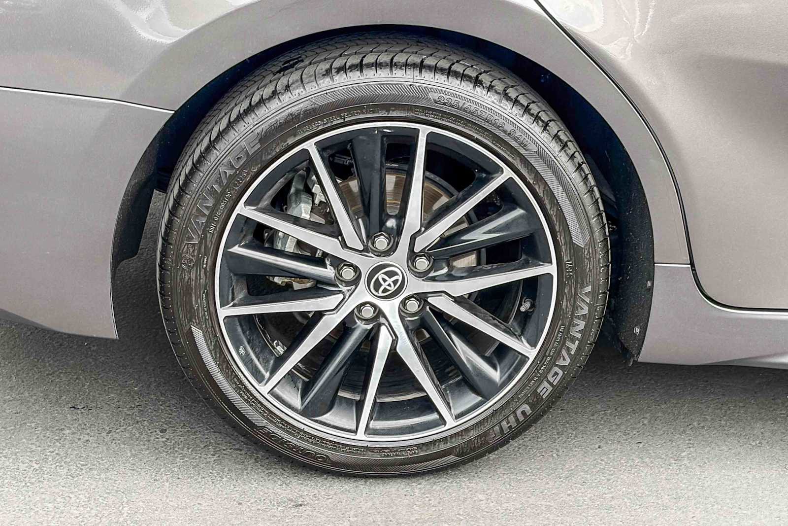 Used 2022 Toyota Camry SE image 10