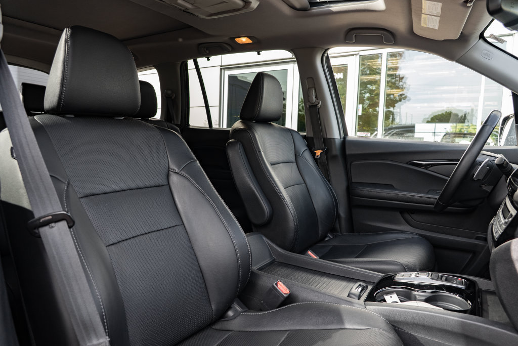 Used 2016 Honda Pilot Elite image 31