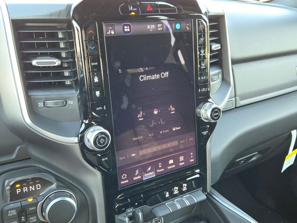 New 2026 RAM 1500 4x4 Crew Cab image 20