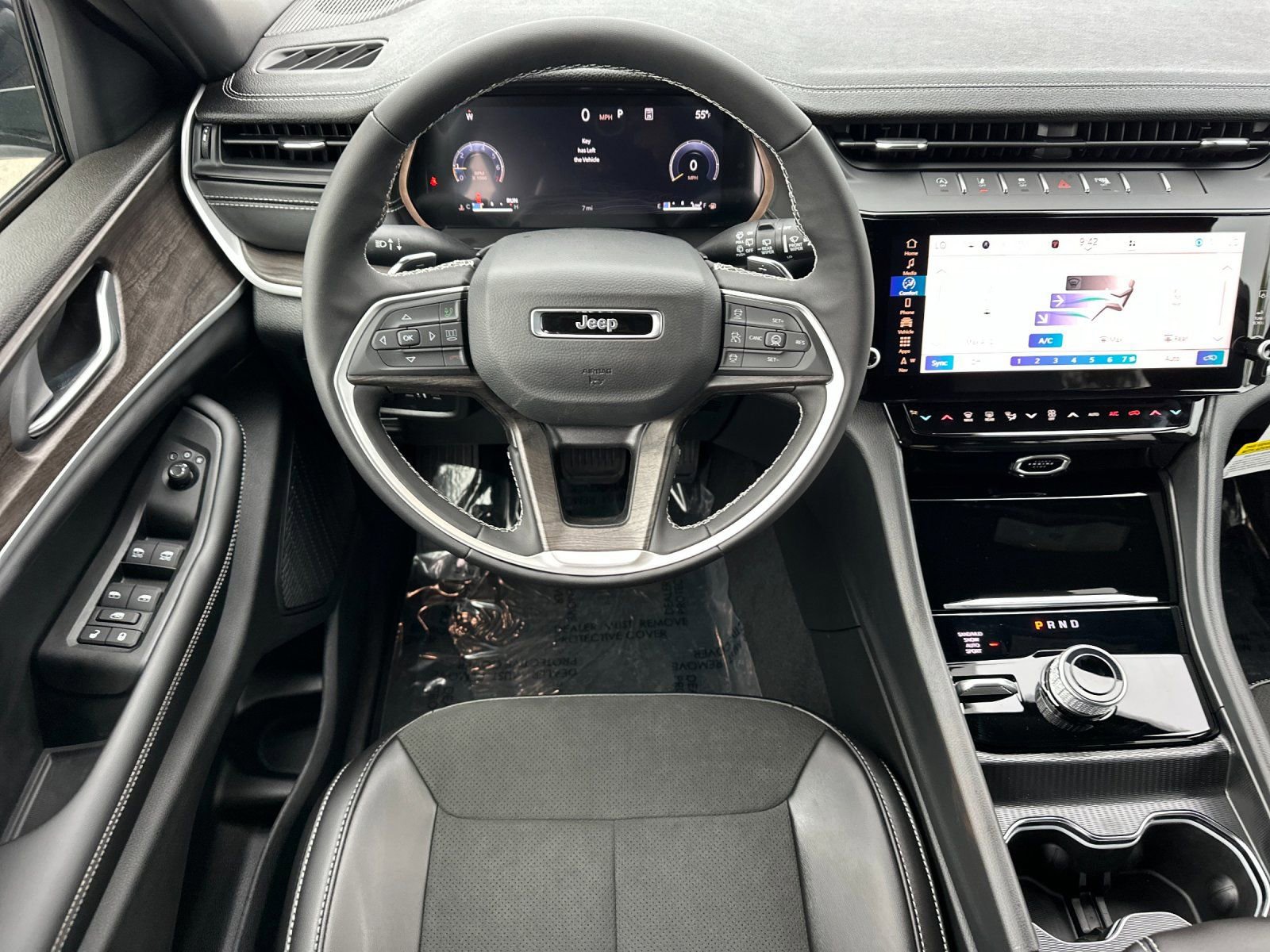 New 2026 Jeep Grand Cherokee Altitude AWD/4WD image 13