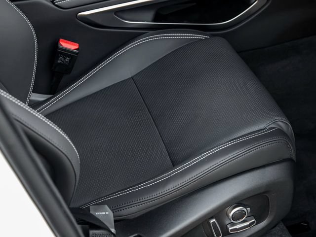 New 2026 Jaguar F-PACE R-Dynamic S AWD/4WD image 28