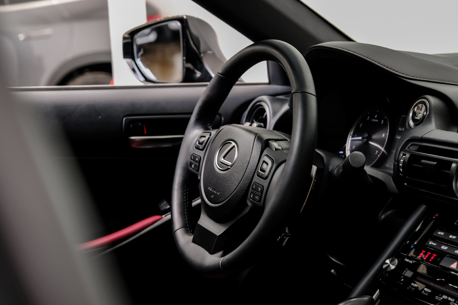 Used 2025 Lexus IS 350 F Sport RWD image 15