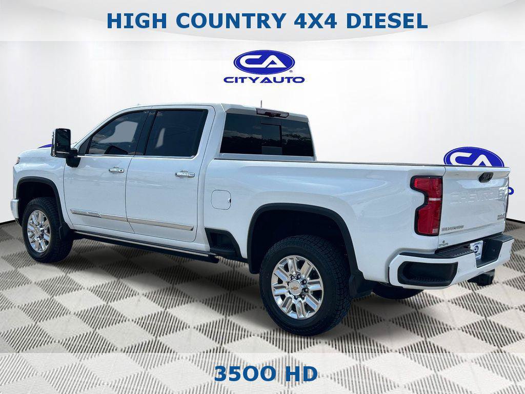 Used 2025 Chevrolet Silverado 3500 High Country w/ High Country Premium Package AWD/4WD image 7