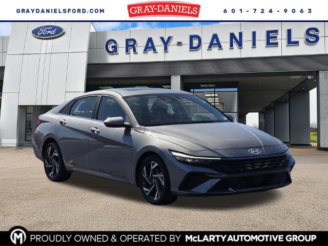 Used 2024 Hyundai Elantra SEL w/ Convenience Package