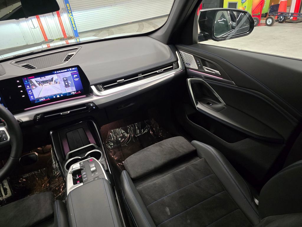 Used 2025 BMW X1 M35i image 36