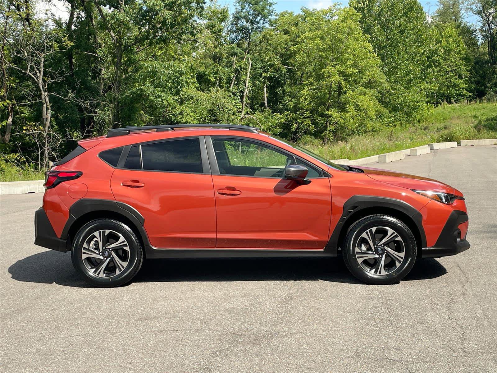 Used 2024 Subaru Crosstrek 2.0i Premium AWD/4WD image 6
