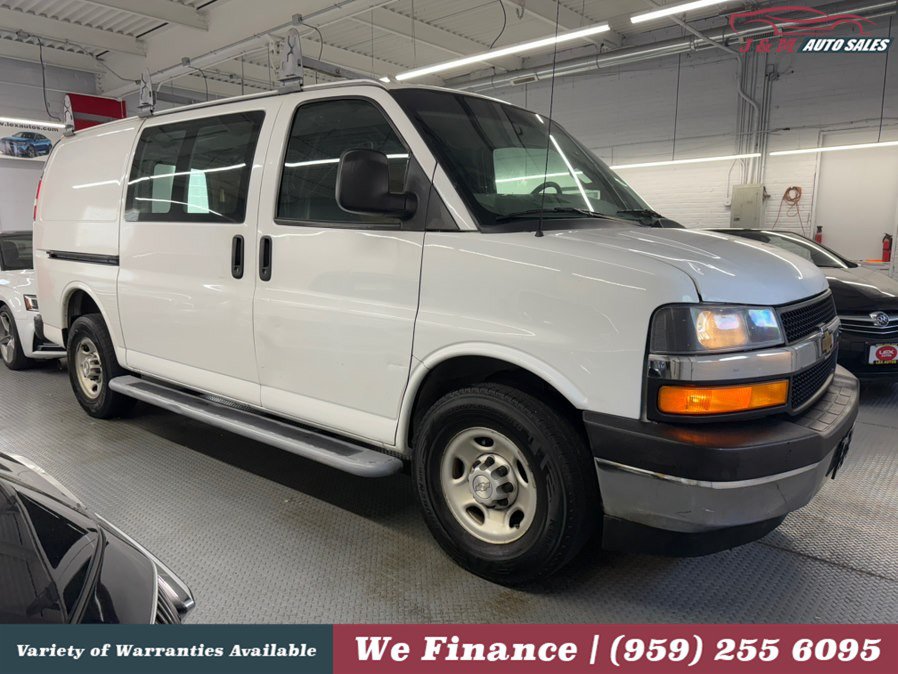 Used 2018 Chevrolet Express 2500 w/ Driver Convenience Package RWD image 5