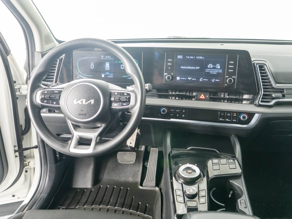 Used 2023 Kia Sportage LX AWD/4WD image 12