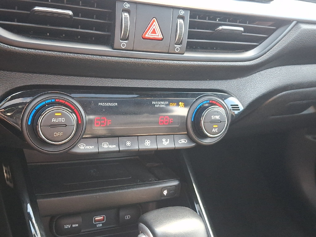 Used 2022 Kia Forte GT-Line w/ GT-Line Premium Package FWD image 18