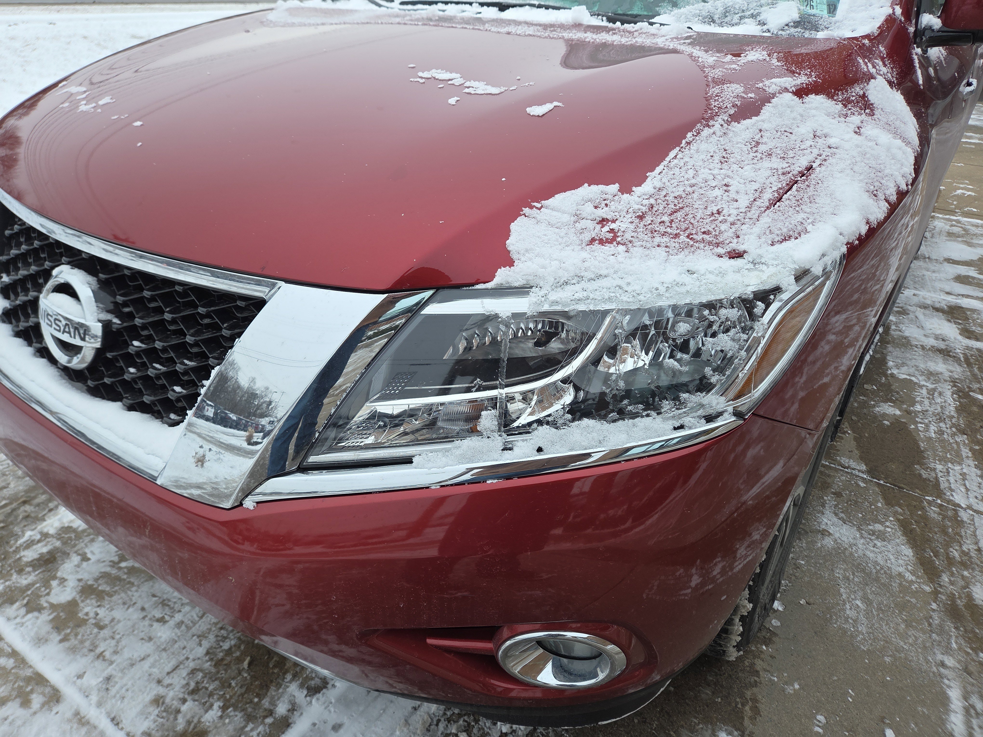 Used 2016 Nissan Pathfinder SV image 9