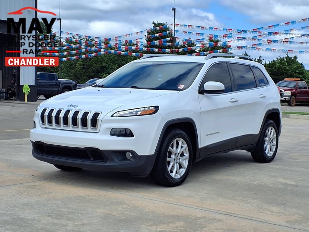 Used 2018 Jeep Cherokee Latitude FWD image 1