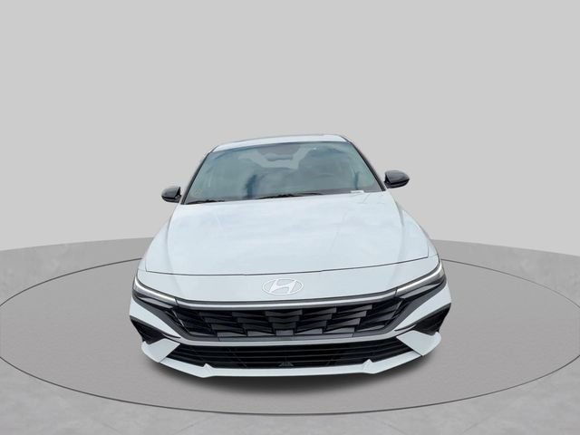 New 2026 Hyundai Elantra SEL Sport FWD image 3