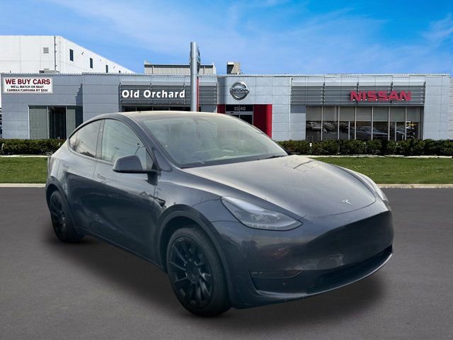 Used 2024 Tesla Model Y Long Range image 3