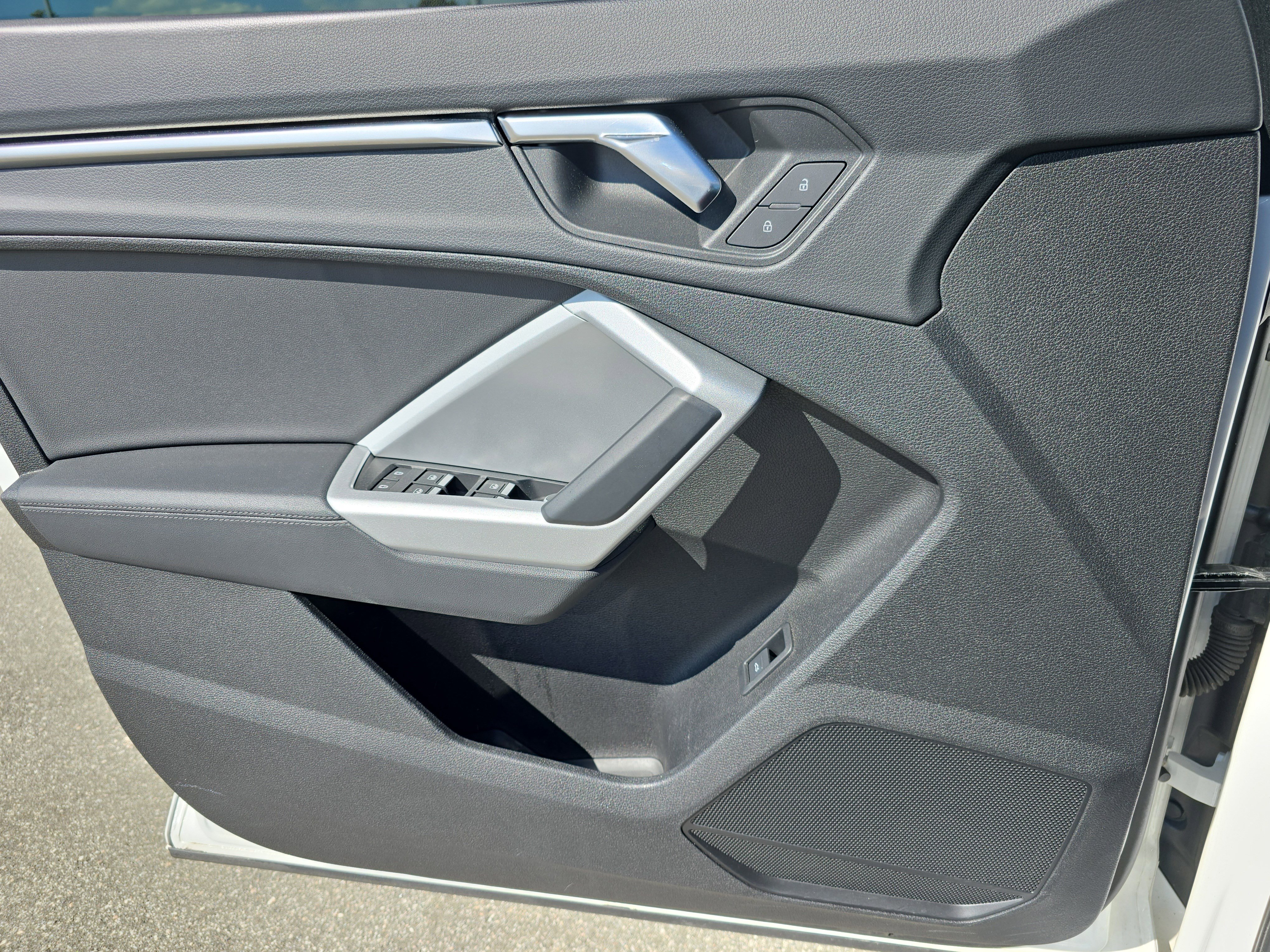 Certified 2023 Audi Q3 2.0T Premium image 24